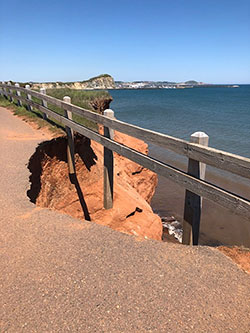 La falaise visée par les travaux - Photo fournie par le Service de l’aménagement du territoire des Îles-de-la-Madeleine