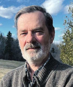 Hubert Mansion, président de l’Université dans la nature. Crédit : E. Tamko