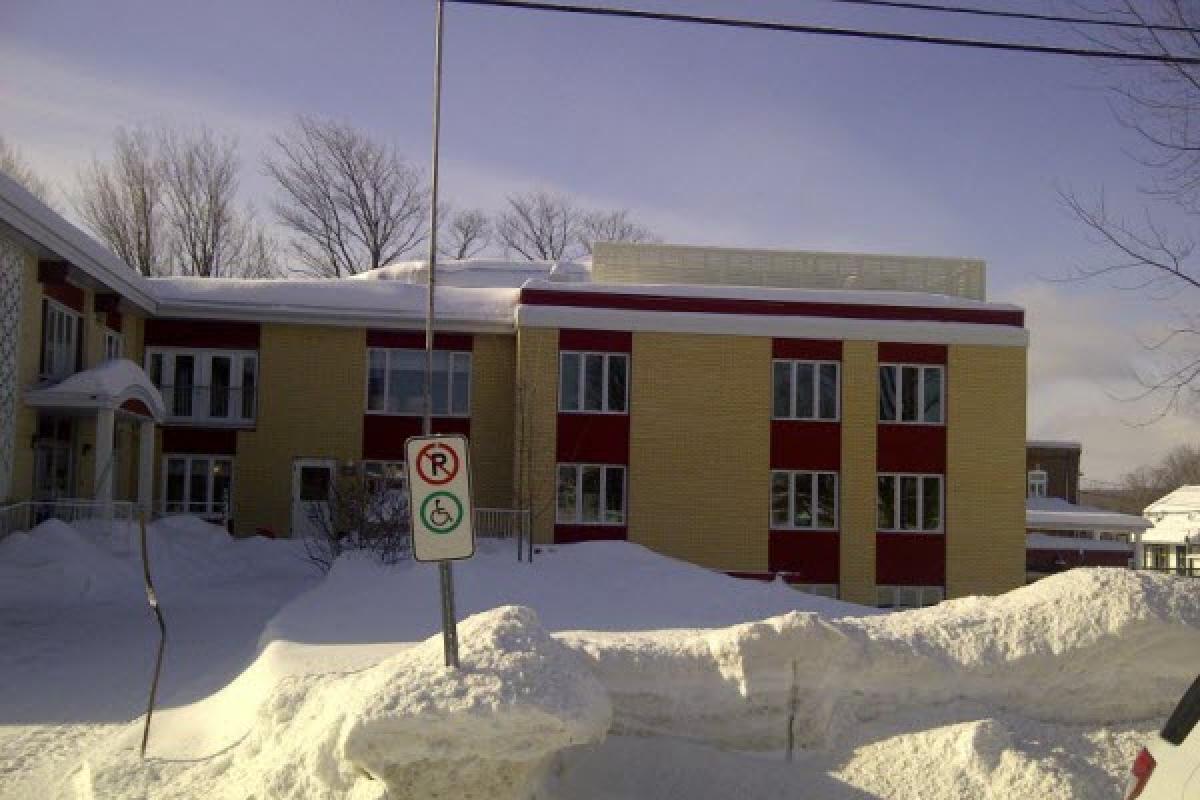 Construction d'une caserne de pompiers à East Broughton