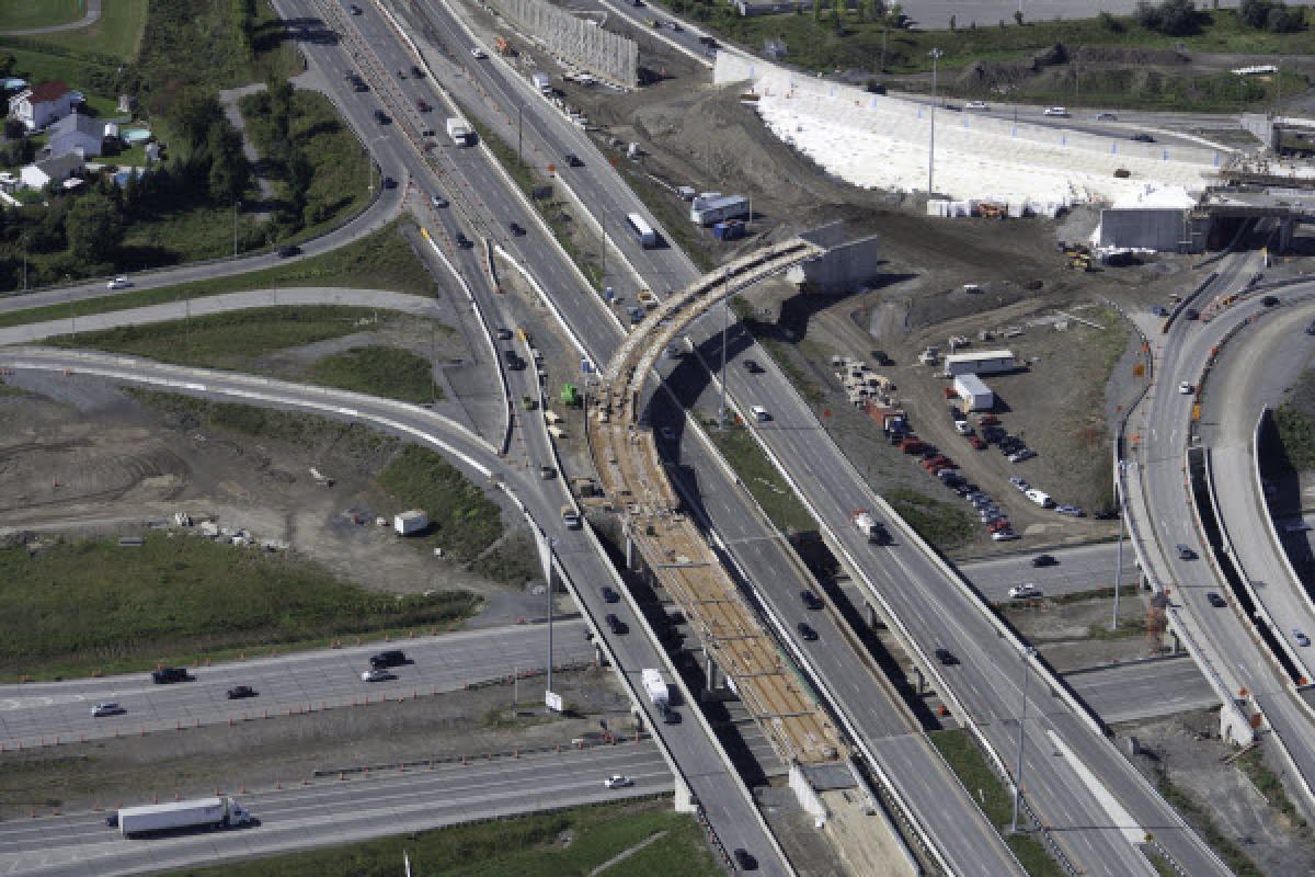 Entamé en 2007, le réaménagement de l’échangeur des autoroutes 15 et 640 achève.