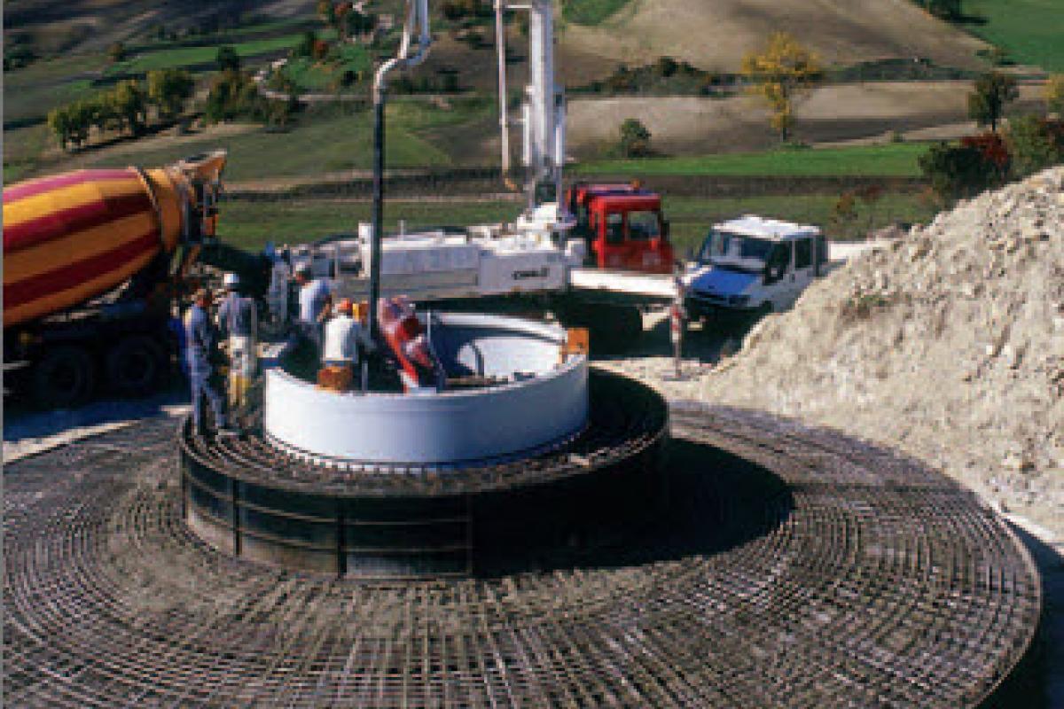 La mise en service du projet éolien Parc des Moulins est prévue pour 2013.