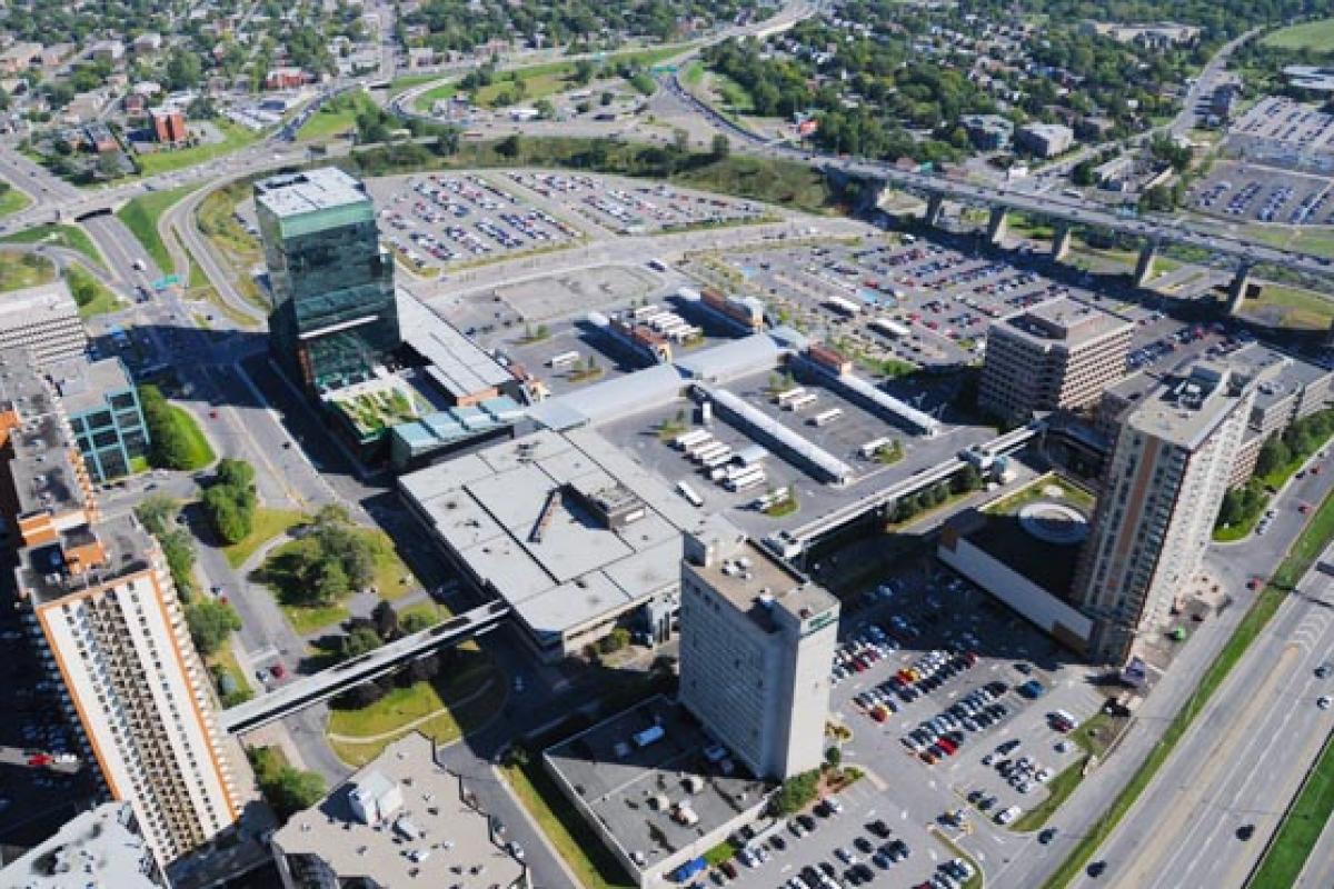 Vue aérienne du secteur de la Place Charles-LeMoyne. Source : Ville de Longueuil