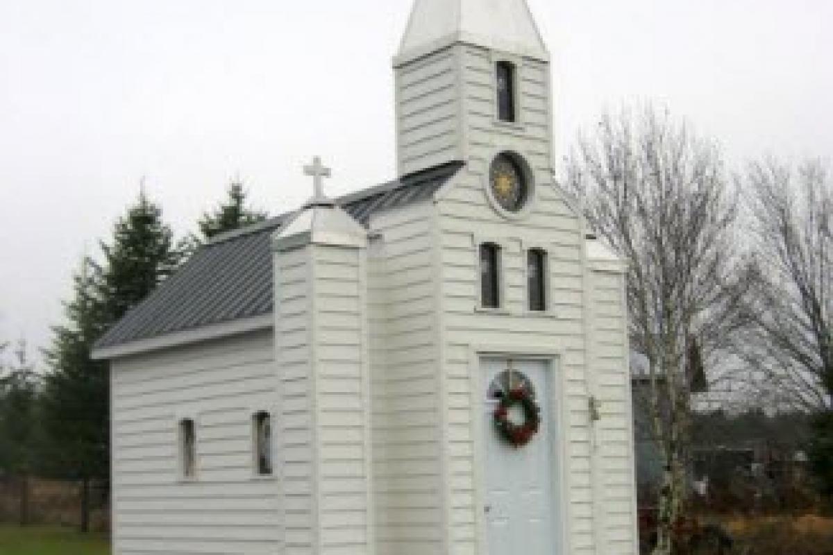 Les citoyens de Saint-Jacques-le-Majeur reconstruisent l’église !