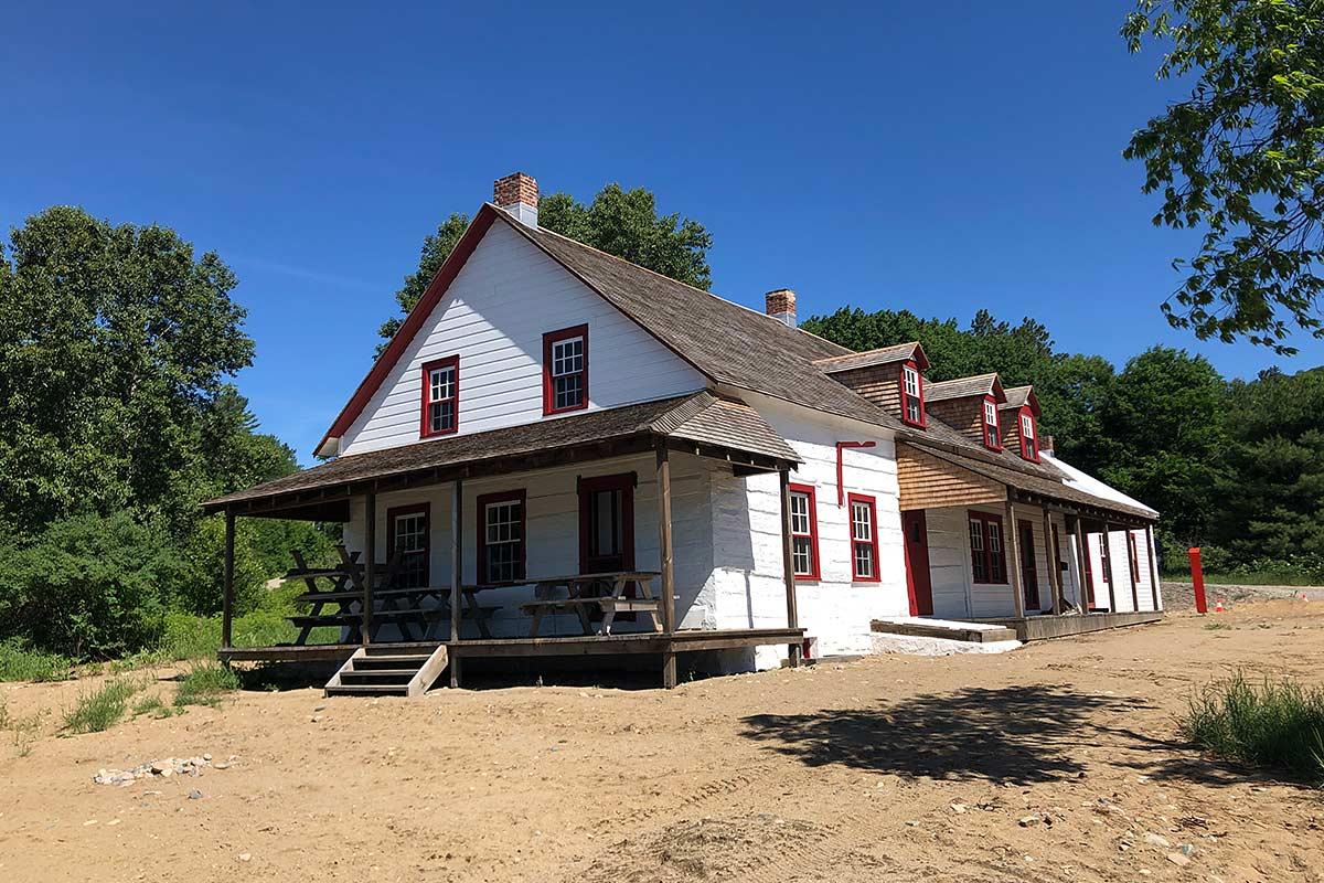 Fin des travaux de restauration de l’Auberge Jodoin. Crédit : Société des établissements de plein air du Québec