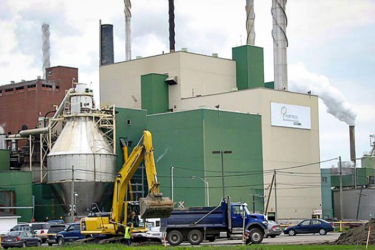 L'usine Fortress Cellulose Spécialisée pour la mise en place de mesures en efficacité énergétique a arrêté son activité depuis le mois d'octobre dernier.