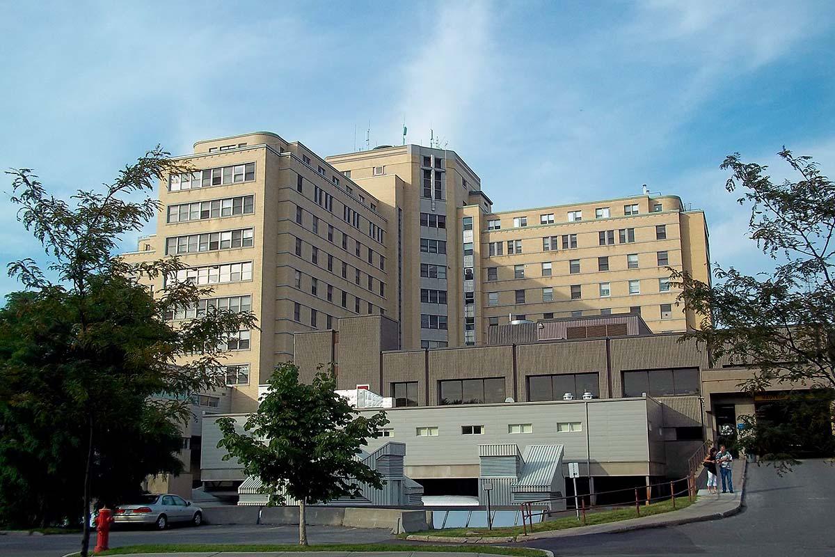 Le Gouvernement du Québec autorise le projet de modernisation de l’Hôpital Maisonneuve-Rosemont. Crédit : Jeangagnon, Creative Commons (CC BY-SA 3.0)