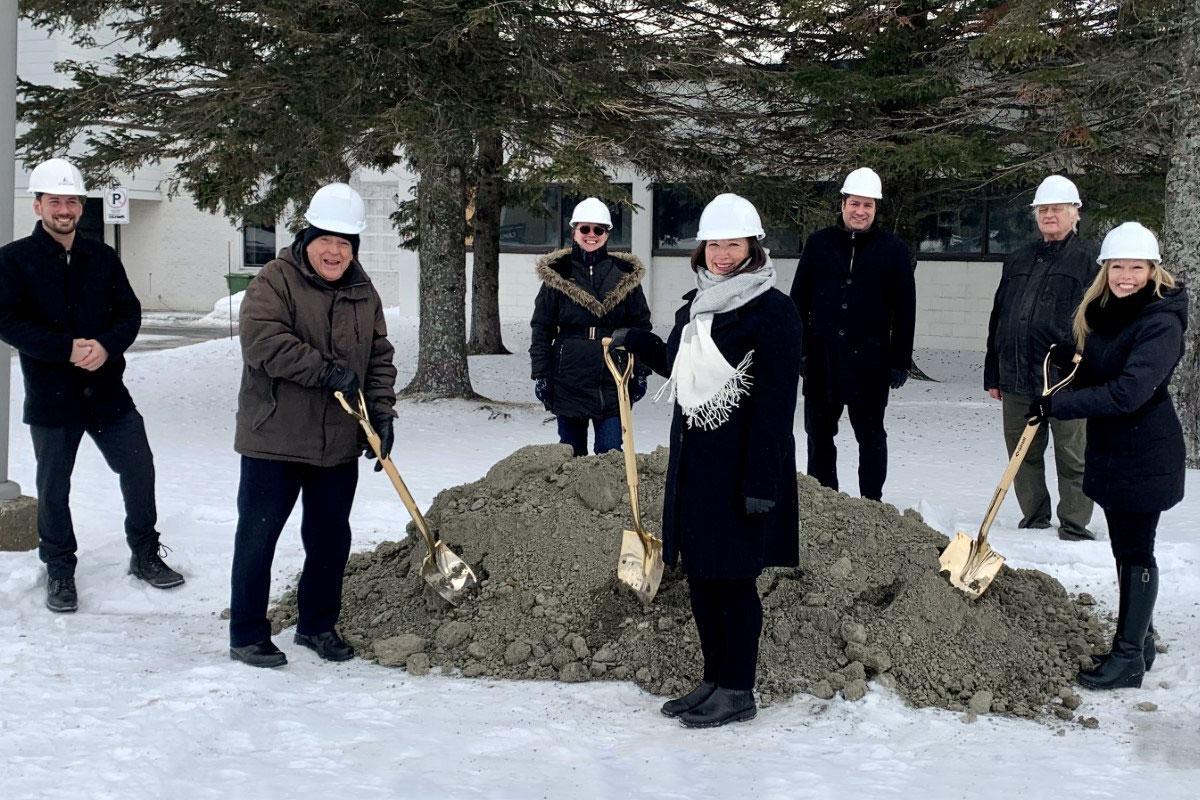 Début des travaux de modernisation de l’urgence de l’Hôpital de Thetford Mines. Crédit : Cabinet du ministre de la Santé et des Services sociaux