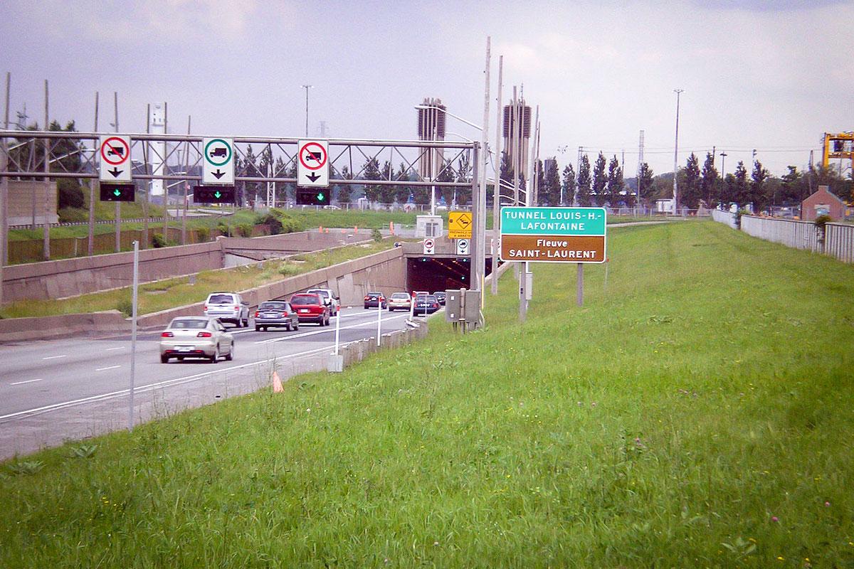  Réfection de l’autoroute 25 entre Longueuil et Montréal - Crédit: Blanchardb - Wimimedia Commons - CC BY-SA 3.0