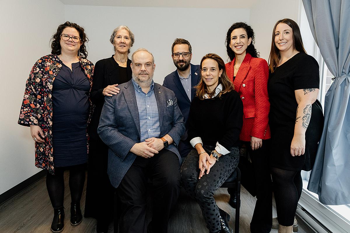 Inauguration d’une nouvelle maison de chambres dans l'arrondissement de Ville-Marie. Crédit : Cabinet de la ministre responsable de l'Habitation