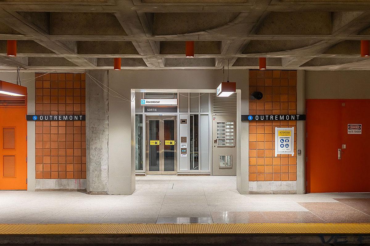 La STM met en service des ascenseurs dans deux nouvelles stations. Crédit : Julien Perron-Gagné