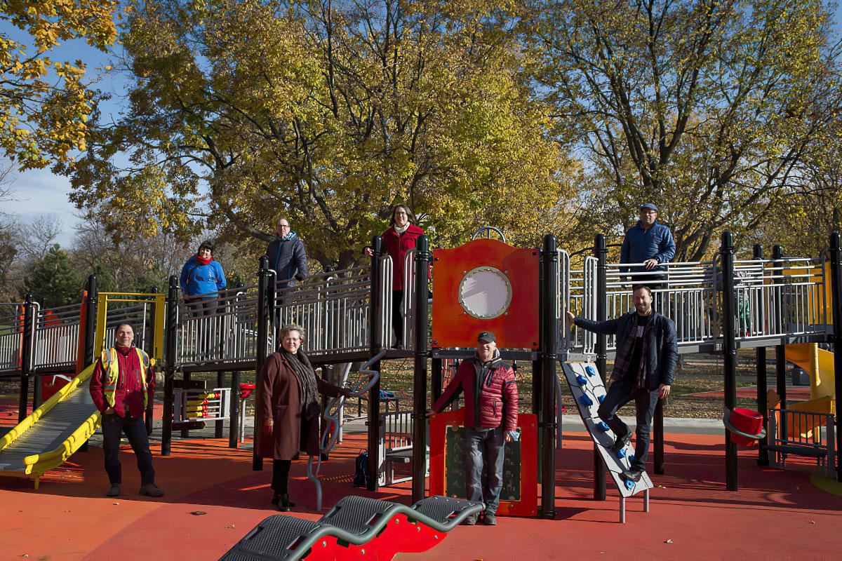 Inauguration d’une aire de jeux universellement accessible. Crédit : Ville de Montréal