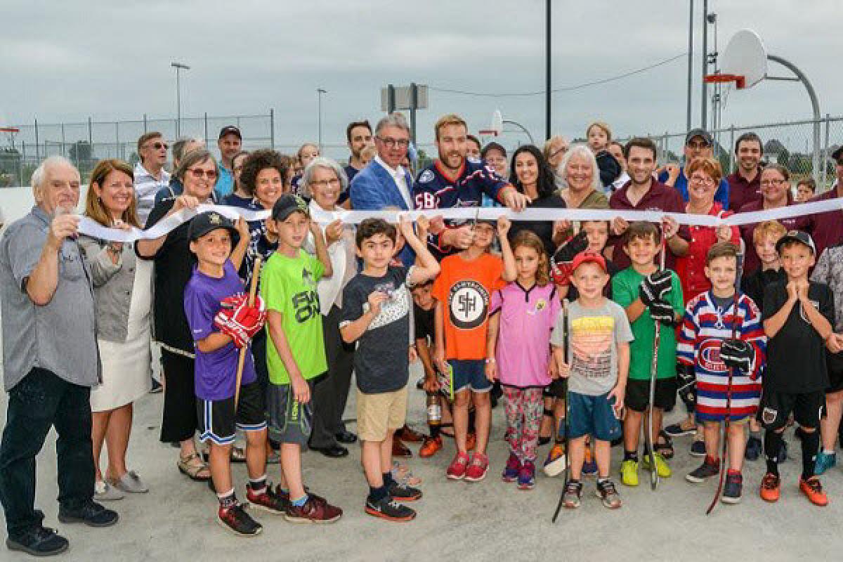 Saint-Hyacinthe : inauguration de la patinoire David-Savard