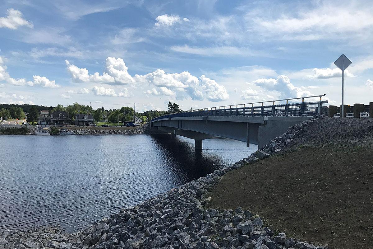 Le nouveau pont situé sur la route 159, à Saint-Stanislas - Photo fournie par le Ministère des Transports du Québec