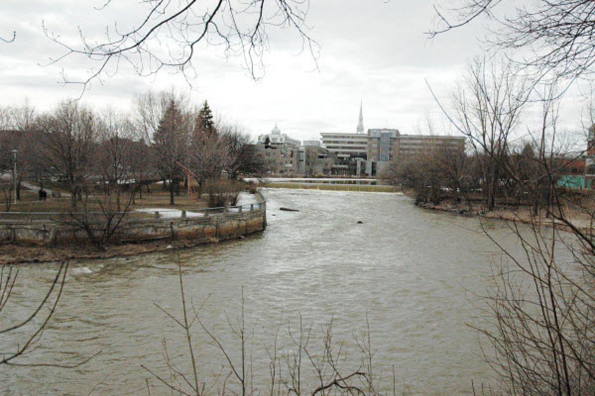 Repentigny réalise des travaux sur la rivière L'Assomption