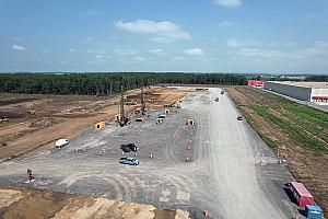 Une nouvelle installation industrielle en construction à Coteau-du-Lac. Crédit : Broccolini