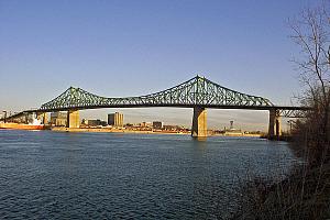 Travaux d'urgence aux abords de la sortie sud du pont Jacques-Cartier