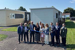 Des maisons unimodulaires à Maria pour loger des travailleurs de la santé. Crédit : SHQ