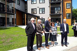 Montmagny : inauguration de l’immeuble Le Riverain