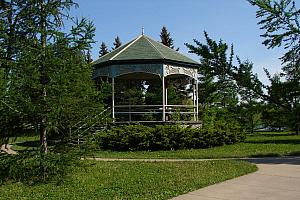 Un nouveau toit pour le kiosque à musique du parc Jarry