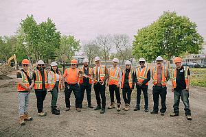 La construction du nouveau planchodrome est amorcée au parc Raymond-Préfontaine. Crédit : Aja Palmer