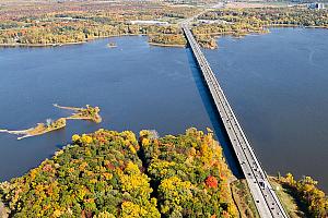 Pont de l'Île-aux-Tourtes : début de travaux d'étaiement sous la structure. Crédit : Ministère des Transports et de la Mobilité durable