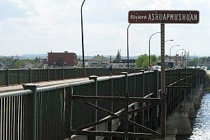 Ouverture du pont sur la rivière Ashuapmushuan à Saint-Félicien