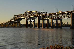 Nouveau pont pour le Saint-Laurent : le processus consultatif se poursuit