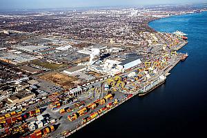 Le Port de Montréal reçoit une aide financière pour améliorer ses infrastructures. Crédit : Port de Montréal